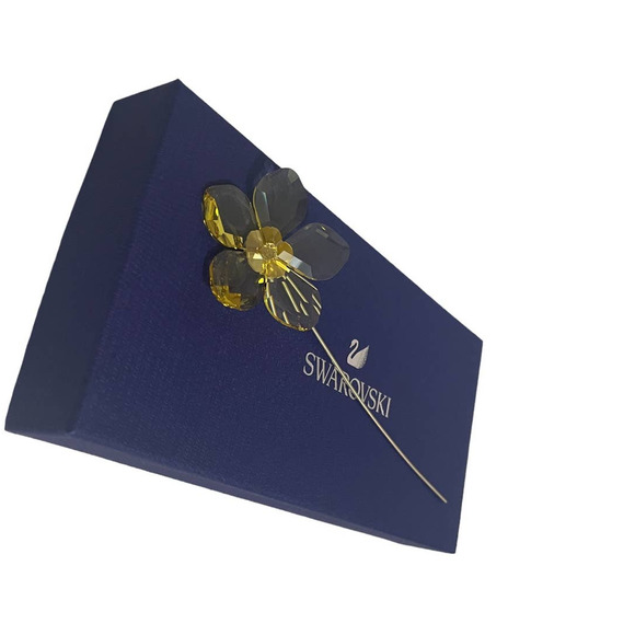 Swarovski Garden Tales Cosmos Flower collectible figurine